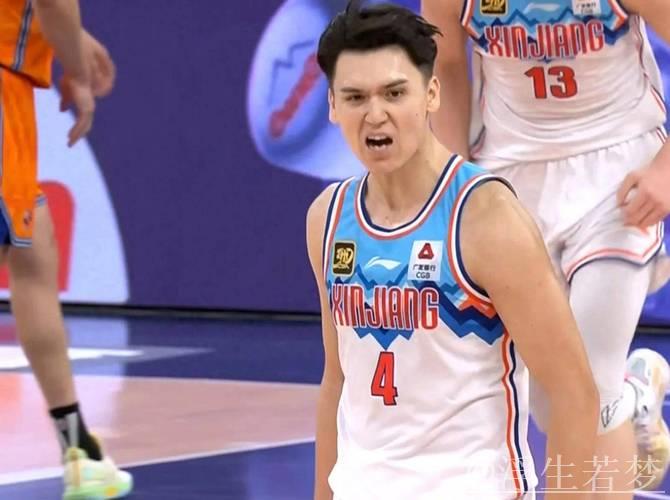 伊力福拉提末节爆发连得12分 新疆险胜上海6分