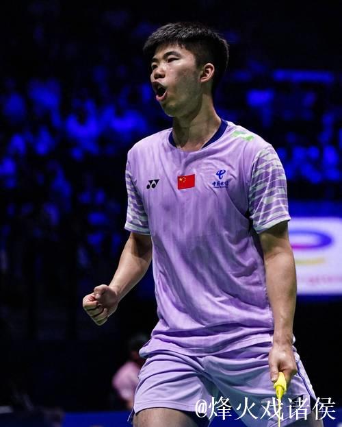 中国羽毛球大师赛 翁泓阳战胜小波波夫晋级决赛